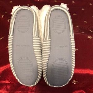 Sonoma Shoes - Sonoma Goods For Life House Slippers Size XL (11) Sonoma Shoes - Sonoma Goods For Life House Slippers Size XL (11)